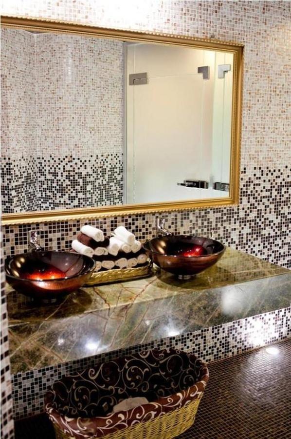 Zolota Pava Hotel Beregszász Kültér fotó