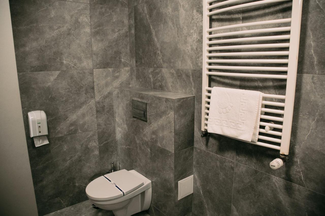 Zolota Pava Hotel Beregszász Kültér fotó